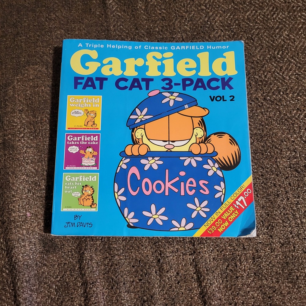 Garfield Fat Cat 3-Pack Vol 2 Jim Davis Ballantine Books Colorized Paperbak 2005